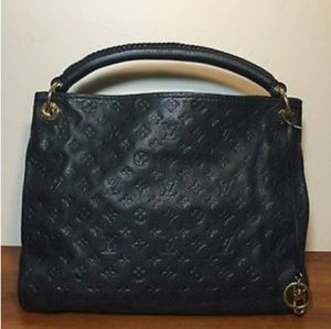 Louis Vuitton Artsy MM Leather Bag